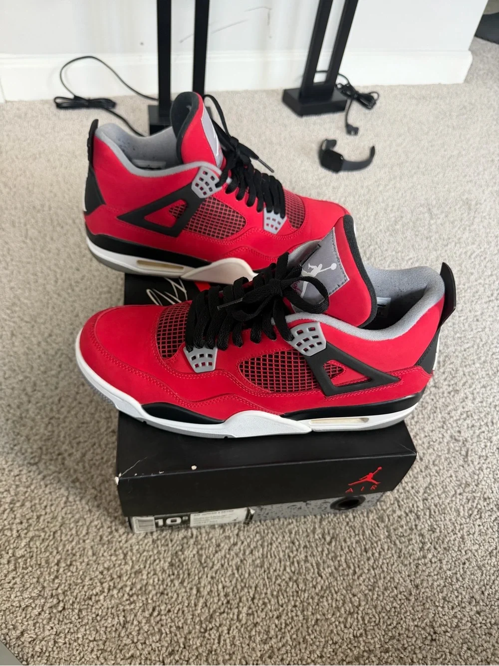 Jordan 4 Retro Toro Bravo 2013 Size 10.5 men